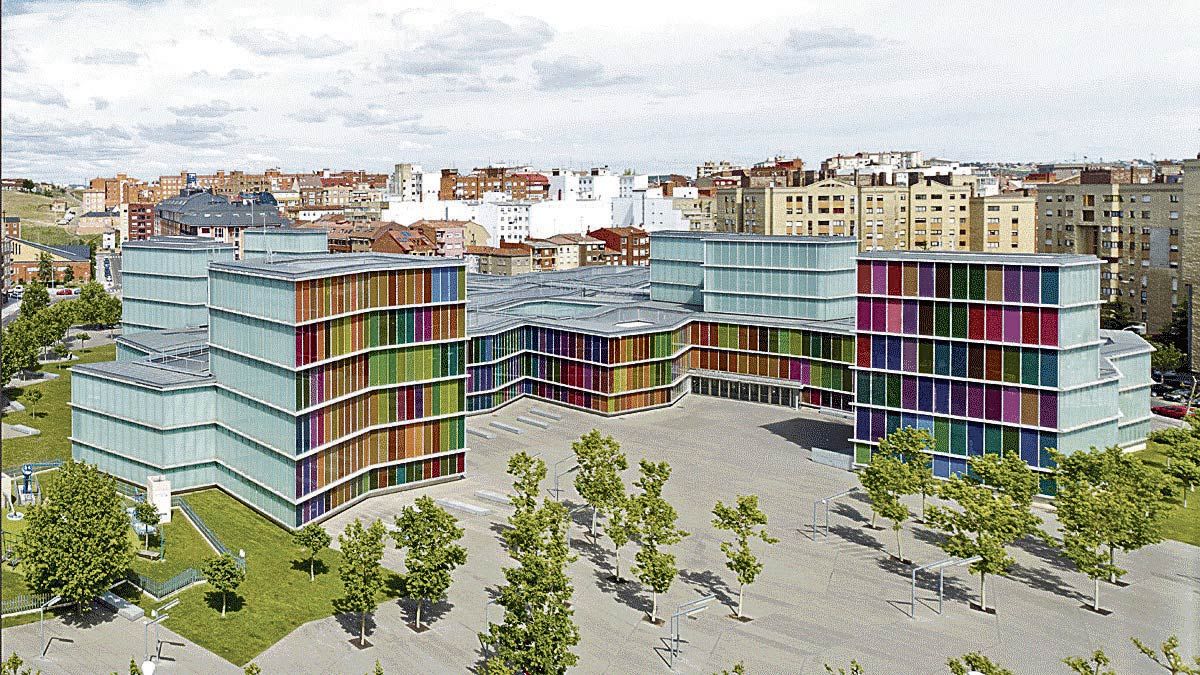 Vista aérea del MUSAC. | JORDI BERNARDÓ Vista aérea del MUSAC. | JORDI BERNARDÓ