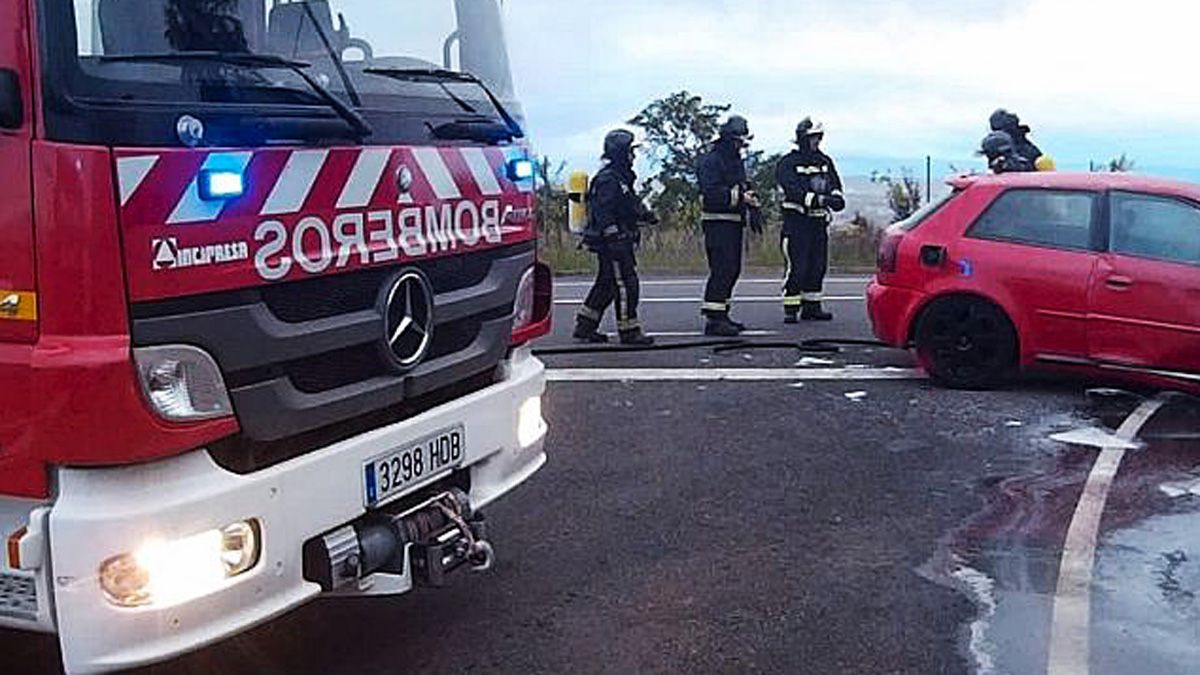 Imagen de una actuación de bomberos en un área rural. | Ical