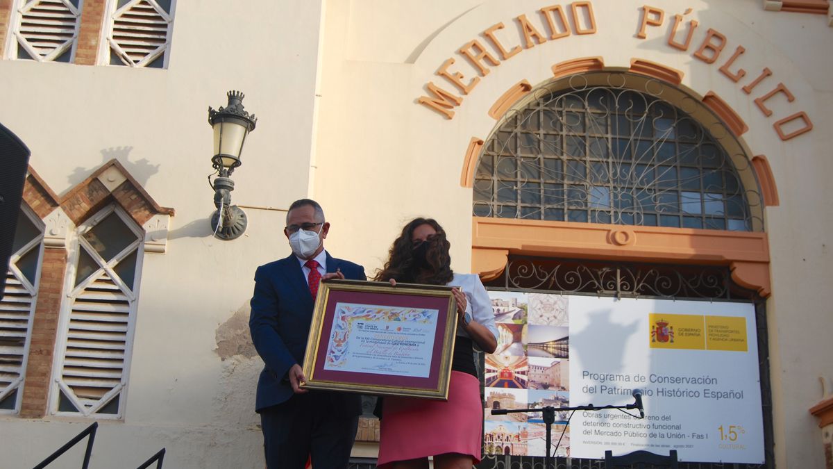Festival en el que se hizo entrega del galardón a la alcaldesa de Bembibre. | FESTIVAL CANTE DE MINAS