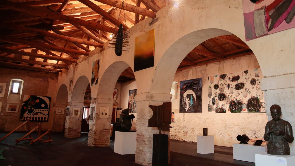 Parte de la exposición en el interior del Monasterio. | CAMPILLO / ICAL