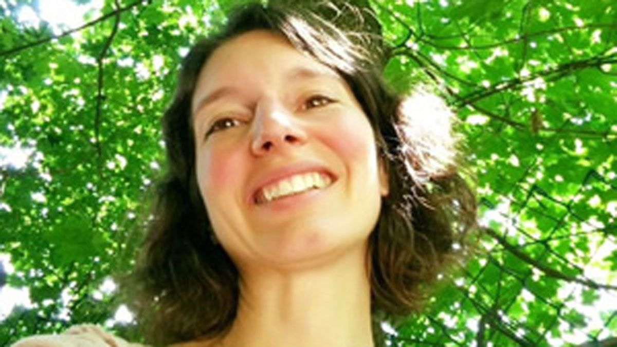 Céline será la guía del «baño de bosque» en el soto de Villar este fin de semana.