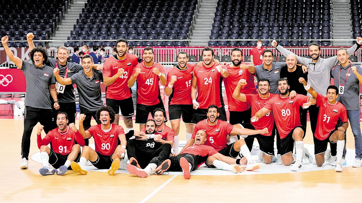 Egipto celebra su histórica clasificación para semifinales tras ganarle a Alemania. | IHF