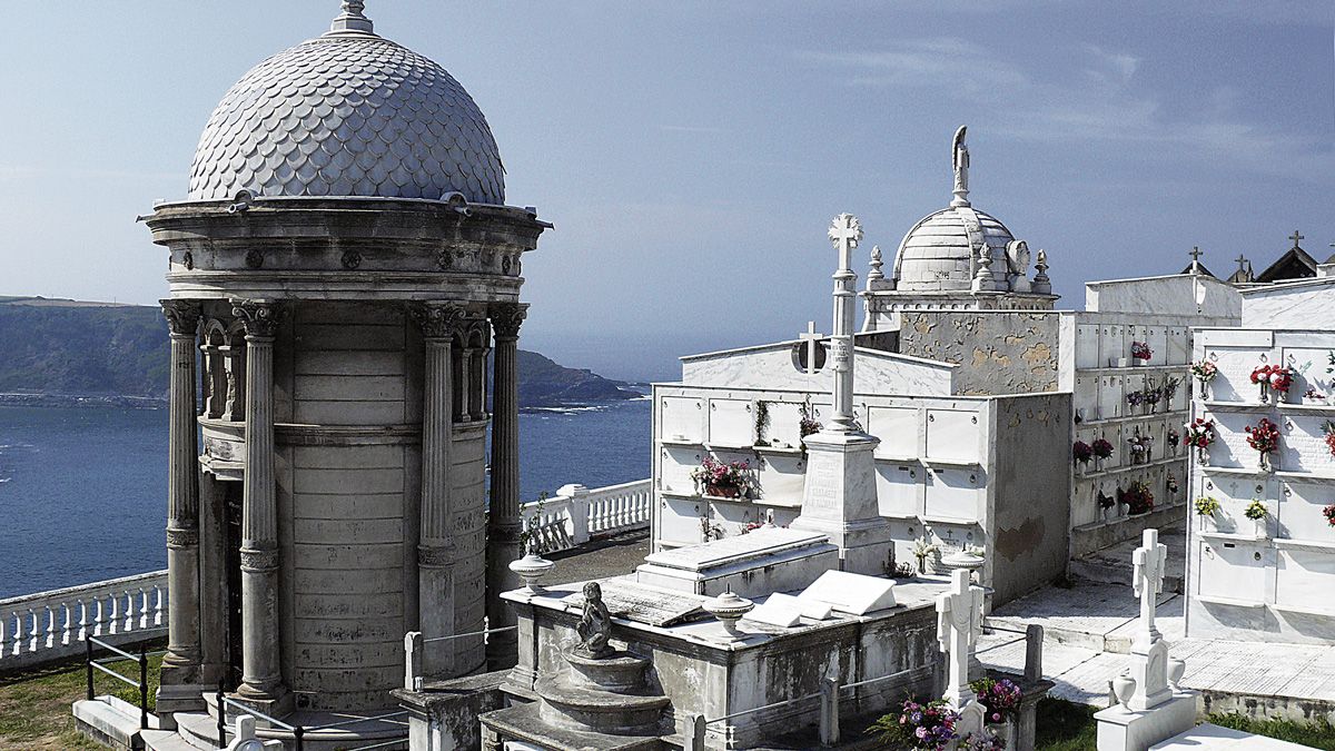 cementerio-contraportada-agustin-berrueta-06082021.jpg