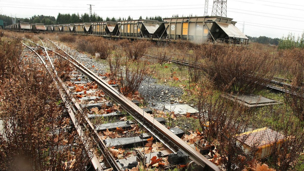 Algunos trazados ferroviarios bercianos pasan ya a ser un recuerdo. | ICAL Algunos trazados ferroviarios bercianos pasan ya a ser un recuerdo. | ICAL