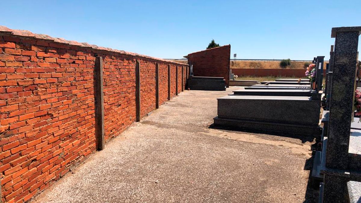 Imagen de archivo del cementerio de Villadangos del Páramo. | L.N.C.