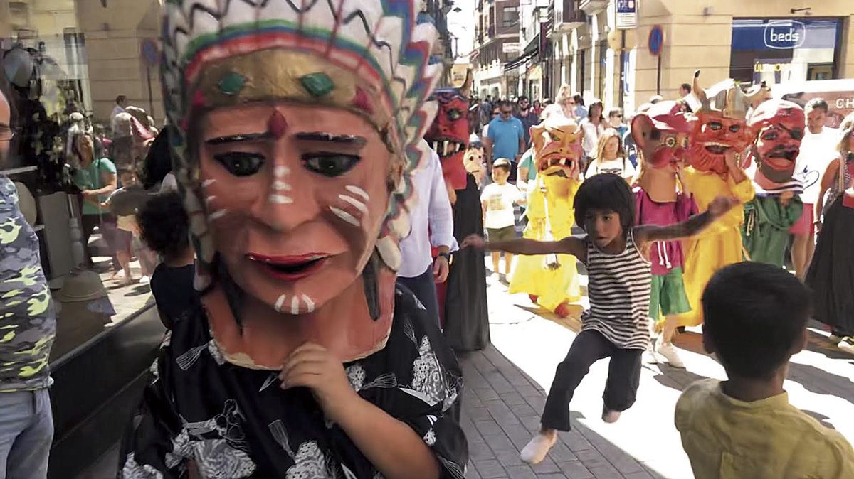 Los gigantes y cabezudos volverán a transitar las calles de Astorga durante estas fiestas, empezando este sábado con un desfile que tendrá lugar tras el pregón. | P.F.