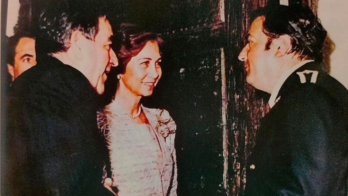 Resti Martín, a la derecha, con la Reina Sofía y Alberto Pérez Ruiz. | L.N.C.