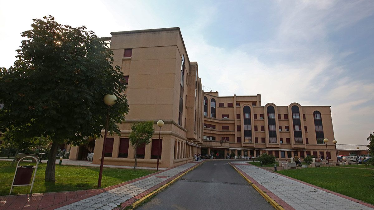 Imagen de archivo de la residencia de tercera edad pública de Flores del Sil en Ponferrada. | ICAL