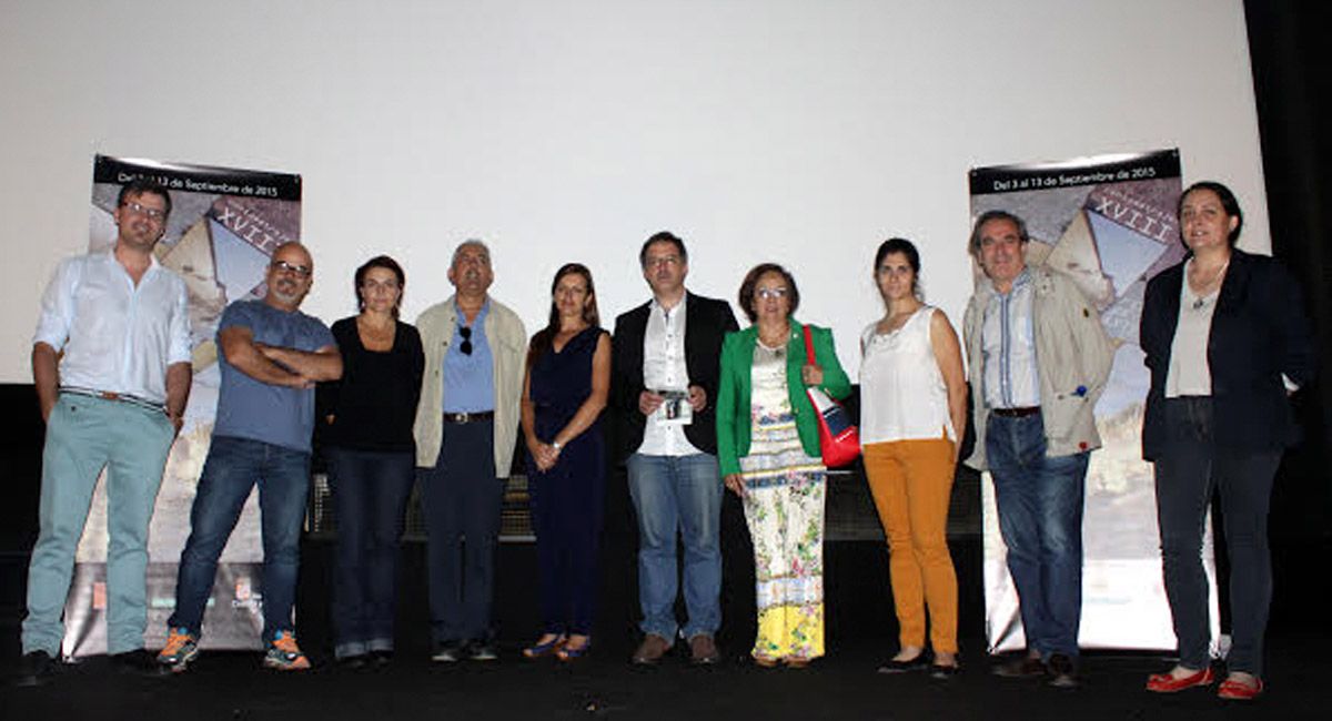 Los miembros del jurado, el director del festival y representantes municipales. | P. FERRERO Los miembros del jurado, el director del festival y representantes municipales. | P. FERRERO