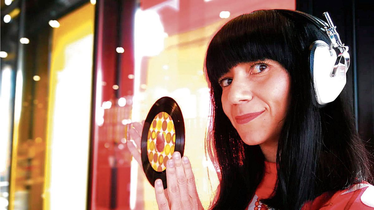 Eva Galáctica participa en la sesión de pinchadiscos de este jueves. Eva Galáctica participa en la sesión de pinchadiscos de este jueves.