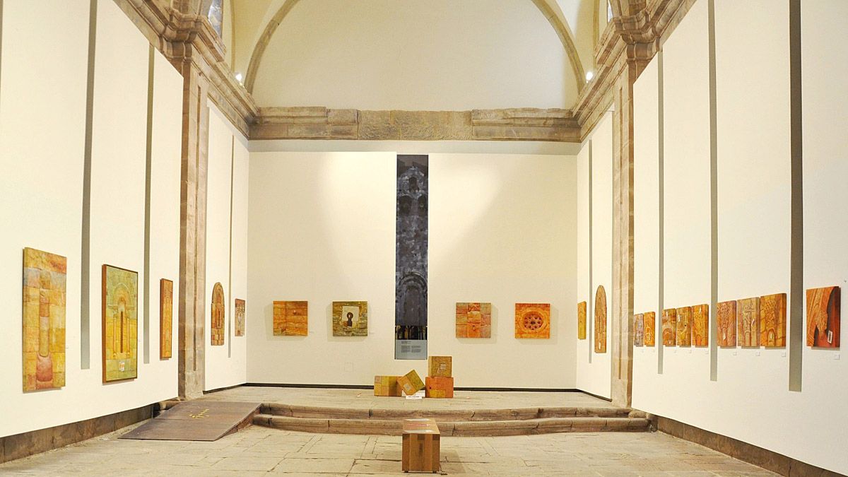 Vista de la exposición del artista leonés Ángel Cantero en Palencia.