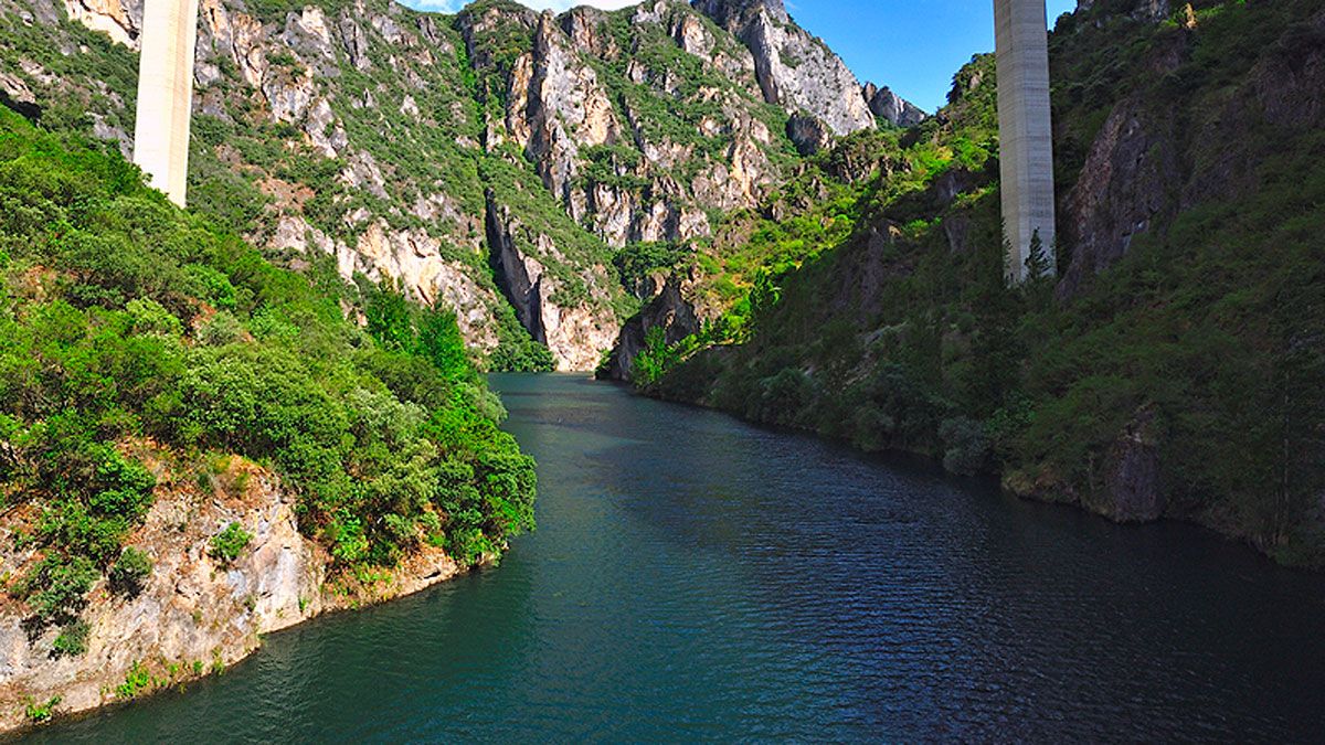 Márgenes del río Sil en Ponferrada. | MAR IGLESIAS