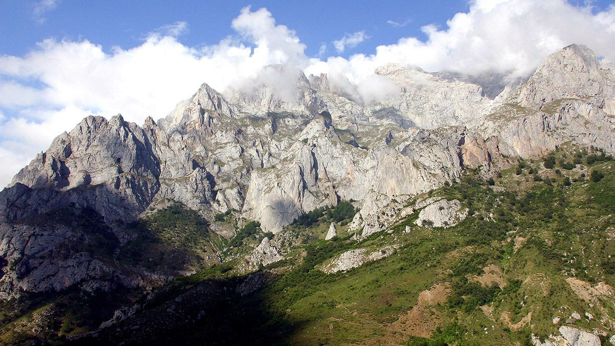 Vista general de una de las zonas del Parque Nacional de Picos de Europa. | ICAL