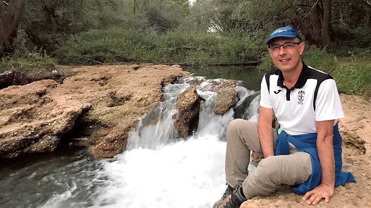 El autor sevillano Miguel Ángel Cercas se declara un apasionado de la naturaleza, que le sirve a menudo como fuente de inspiración para sus libros.