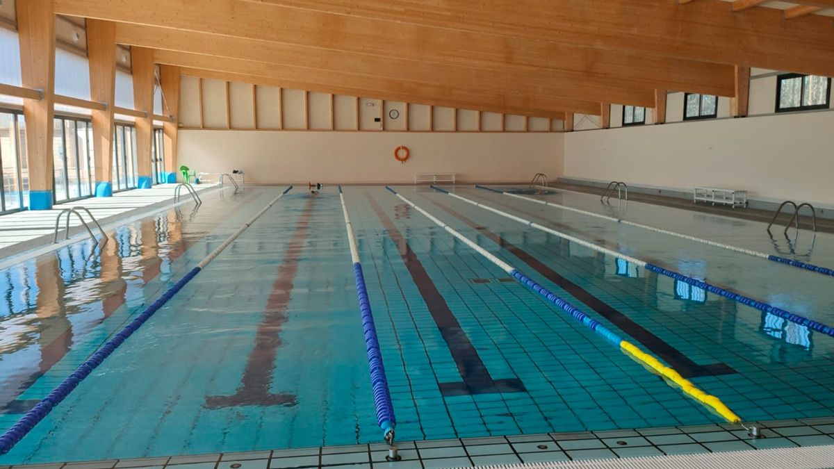 ciudadanos-piscina-climatizada-30092021.jpg