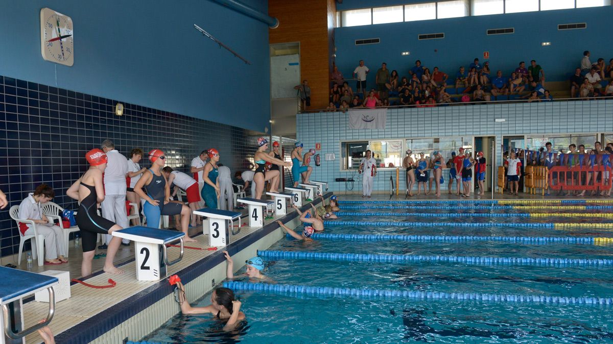 Una competición celebrada en las piscinas de La Palomera. | MAURICIO PEÑA