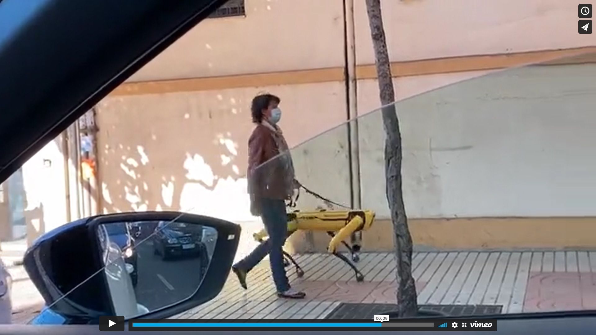 paseo-perro-robot.jpg paseo-perro-robot.jpg