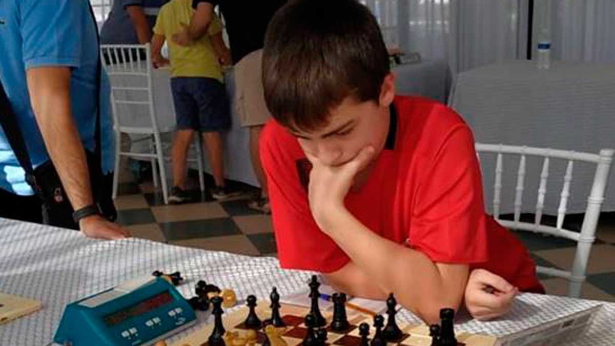 El ponferradino Aarón San Juan, campeón juvenil de ajedrez. | L.N.C.