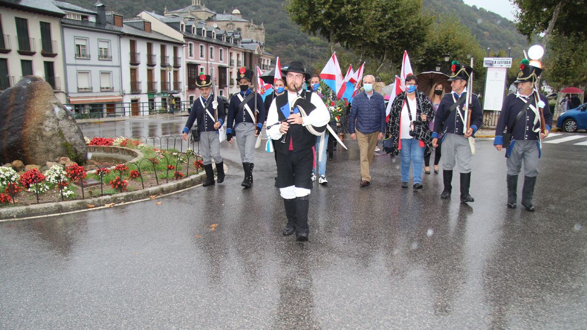 Actos del bicentenario en Villafranca, capitaneados por CB.