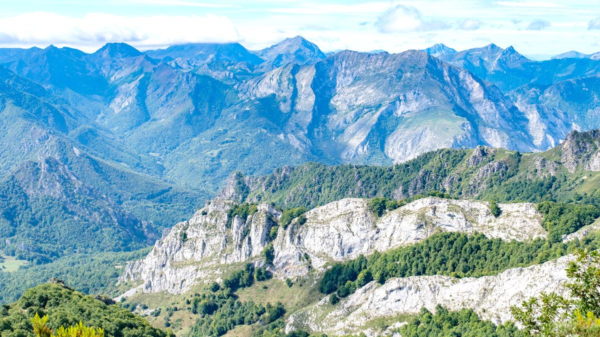 Vista de Sajambre desde la ruta. | VICENTE GARCÍA