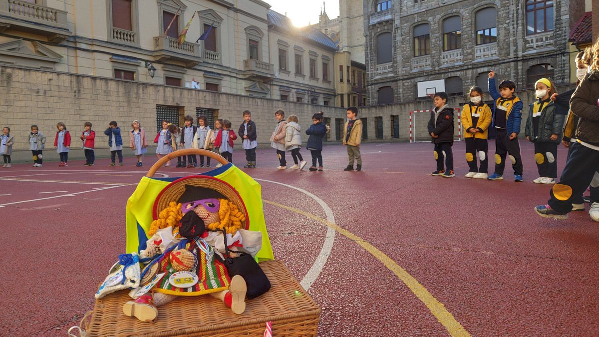 Una imagen de esta iniciativa en el Colegio Santa Teresa. | L.N.C. Una imagen de esta iniciativa en el Colegio Santa Teresa. | L.N.C.