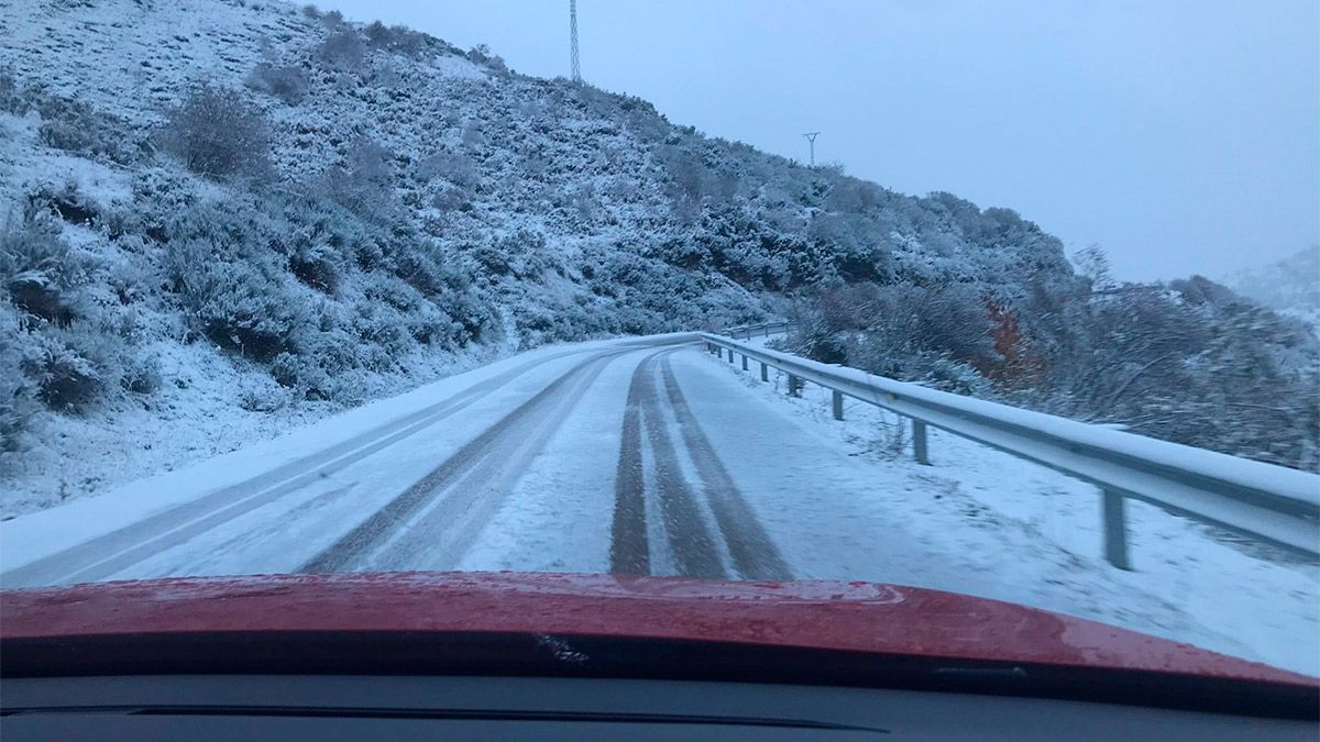 nieve-en-leon-04112021.jpg