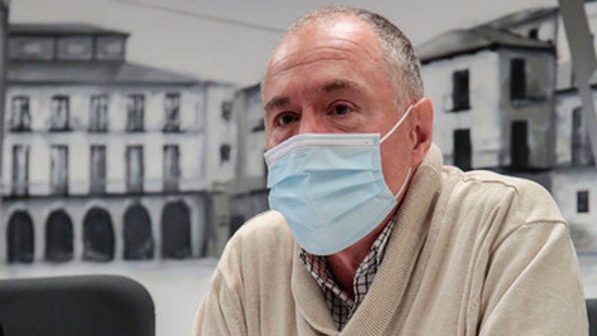 Eduardo López Sendino, portavoz de UPL en el Ayuntamiento de León. | CAMPILLO / ICAL Eduardo López Sendino, portavoz de UPL en el Ayuntamiento de León. | CAMPILLO / ICAL