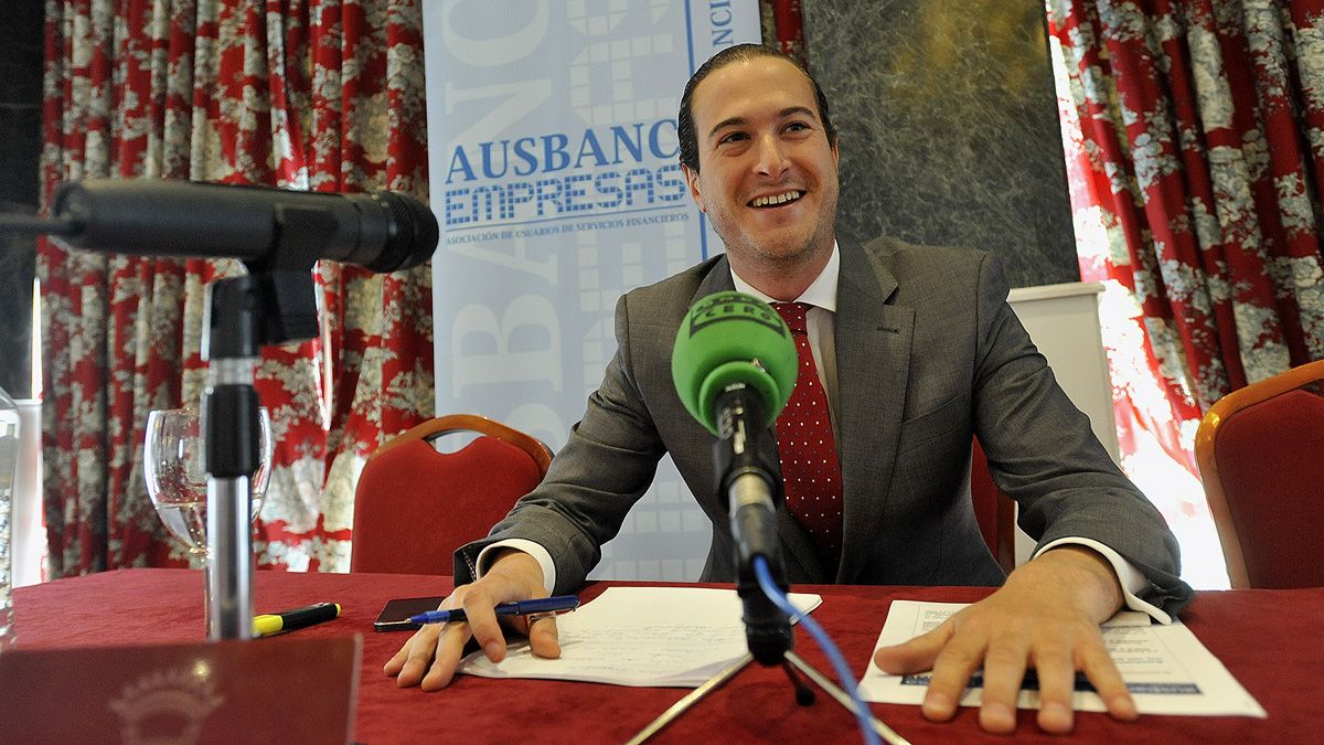 El abogado de Ausbanc, Juan Rodríguez-Ovejero, este lunes en León. | DANIEL MARTÍN El abogado de Ausbanc, Juan Rodríguez-Ovejero, este lunes en León. | DANIEL MARTÍN