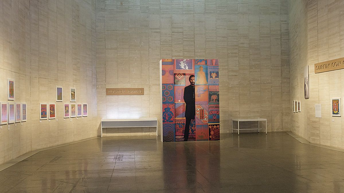 Vista de la sala 3 del Musac que alberga la exposición ‘Moscoso Cosmos. El universo visual de Víctor Moscoso’. | VICENTE GARCÍA
