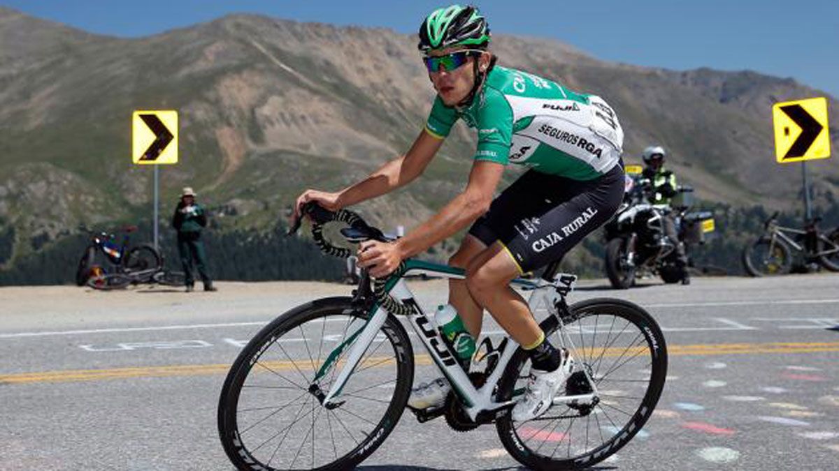 Miguel Ángel Benito en plena ascensión al Independence Pass durante una etapa del USAPro Challenge. | L.N.C.