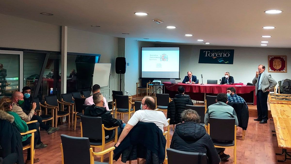 Presentación del estudio en Toreno.