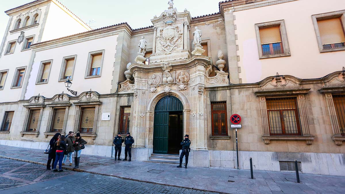 Imagen de archivo de la Audiencia Provincial de León. | ICAL