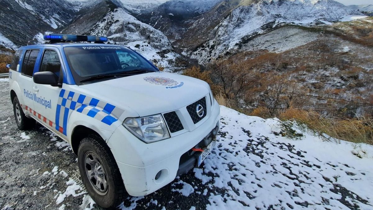 Los agentes también se ocuparon este fin de semana de posibles incidentes non nieve en zonas montañosas del municipio. | Policía Municipal