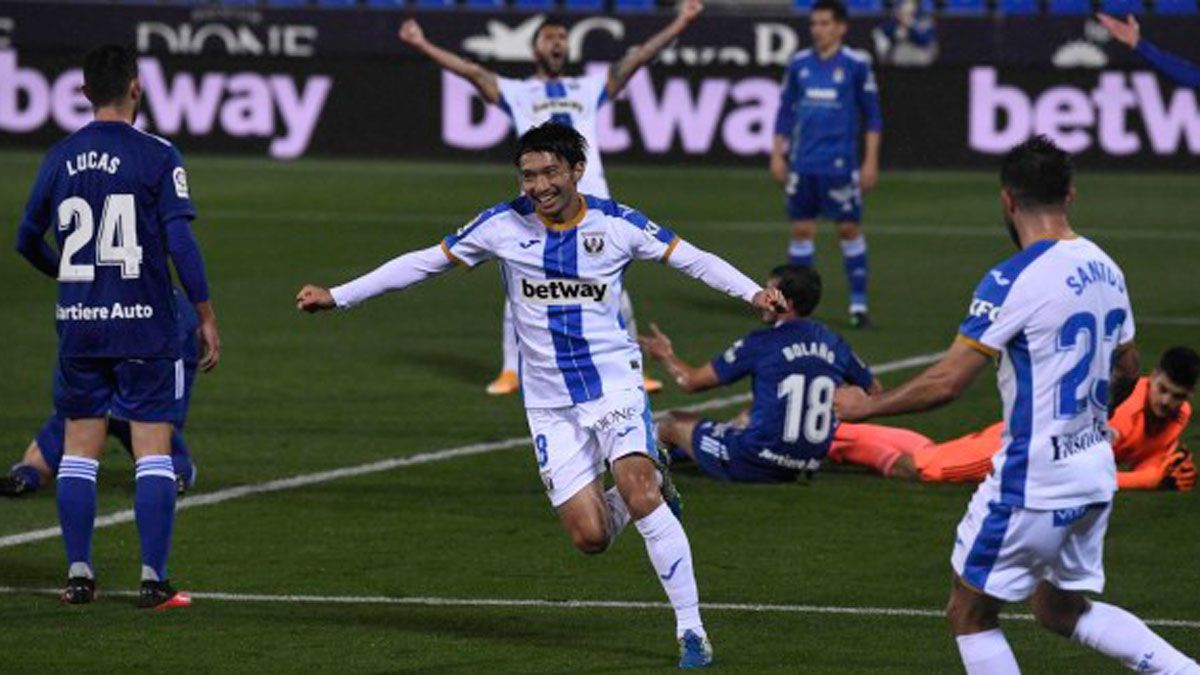 Shibasaki, celebrando un gol, es uno de los referentes del Leganés. :: cdleganés