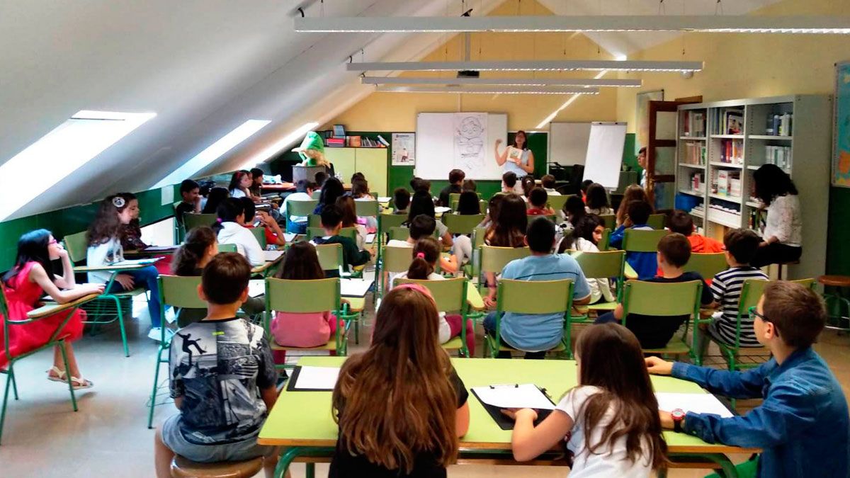 El gallego se ha ido abriendo hueco poco a poco en la aulas bercianas.