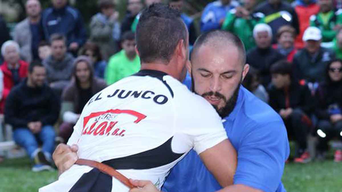 El momento que marcó la temporada en pesados, el enfrentamiento Clemente-Ledesma que acabó en lesión del leonés.
