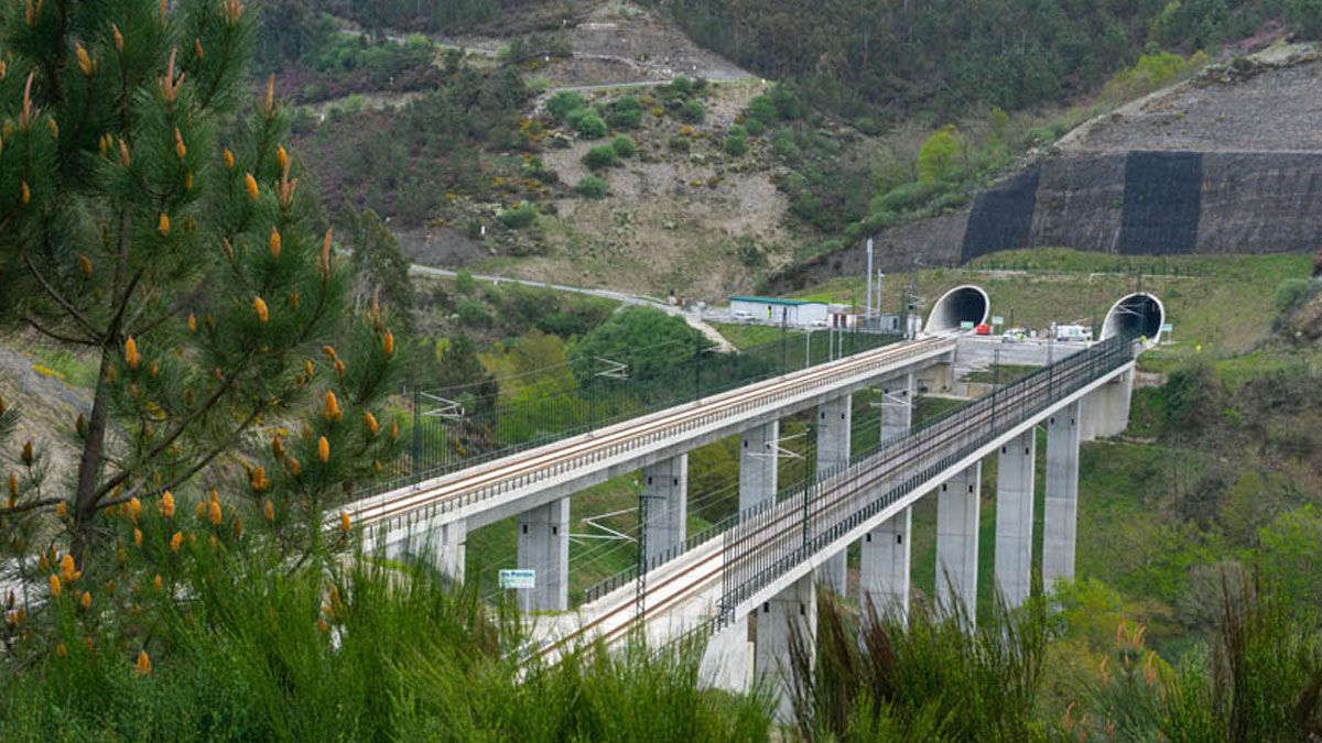 Uno de los viaductos del trayecto. |Ical