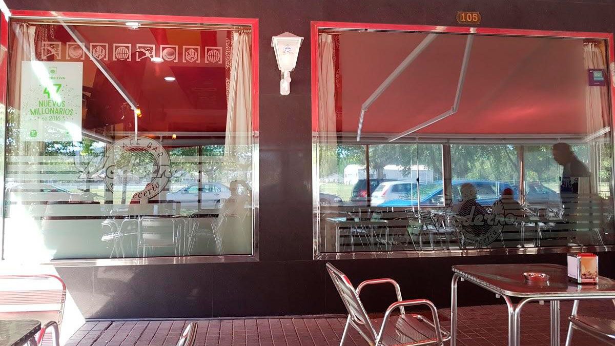 El Bar Moderno vendió el décimo premiado. El Bar Moderno vendió el décimo premiado.