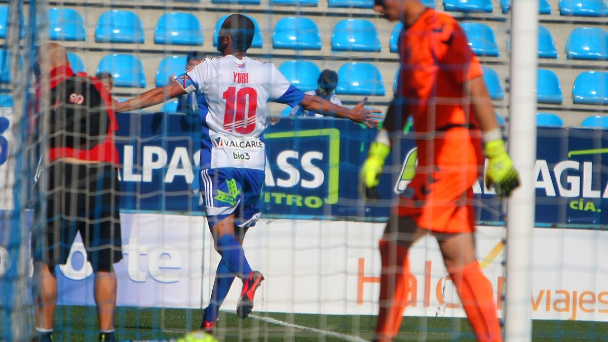 Yuri celebra uno de sus goles ante el Valladolid. | CÉSAR SÁNCHEZ