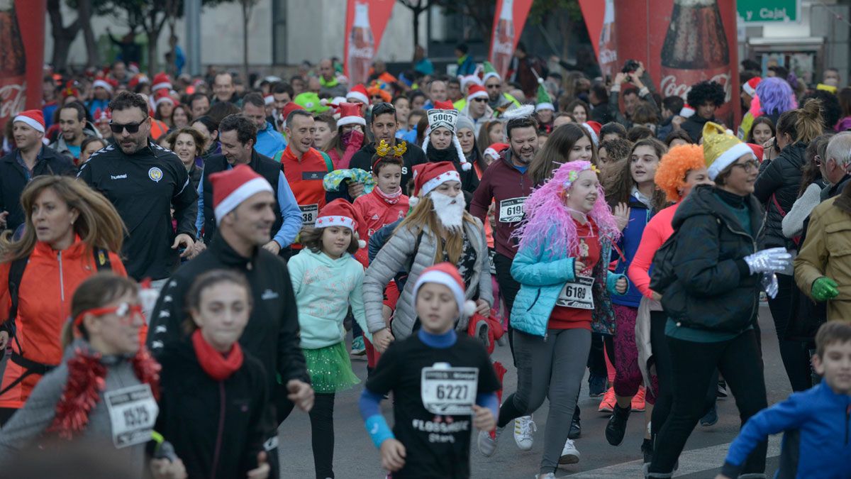 Imagen de una edición anterior de la San Silvestre de León. | MAURICIO PEÑA