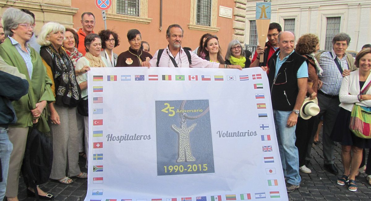 En 25 años un total de 5.000 hospitaleros de distintos países han atendido a los peregrinos en 41 albergues. En 25 años un total de 5.000 hospitaleros de distintos países han atendido a los peregrinos en 41 albergues.