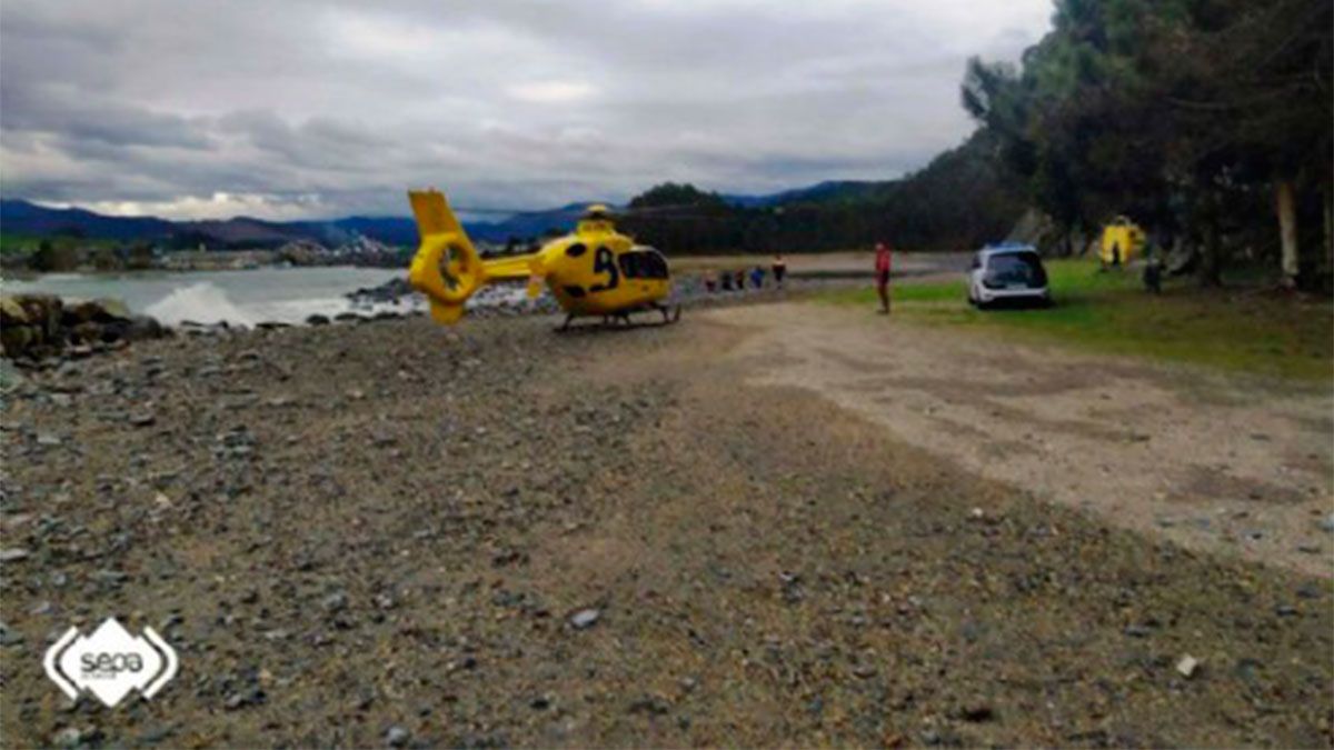 En la operación también intervino un helicóptero de rescate. | SEPA