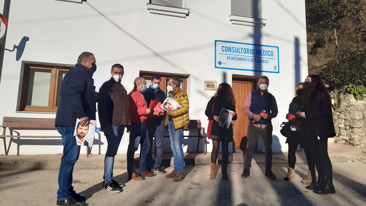 Visita de los líderes del PSOE a Sobrado.