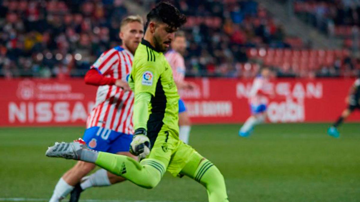 Amir saca de puerta durante el último encuentro frente al Girona. | LALIGA