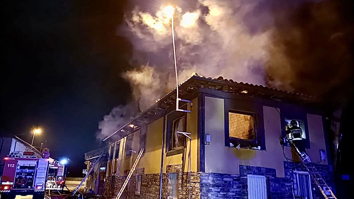 | BOMBEROS AYTO. LEÓN