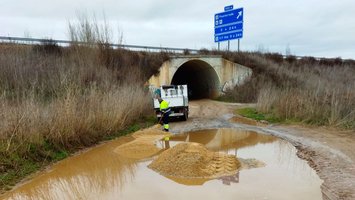 Camino que está ultimando su arreglo.