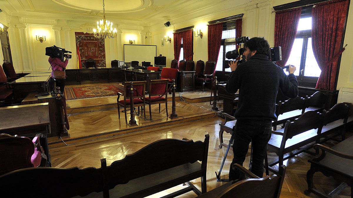 El juicio en el que los dos acusados se sentarán en el banquillo se celebrará este lunes en la Audiencia Provincial de León. | ICAL