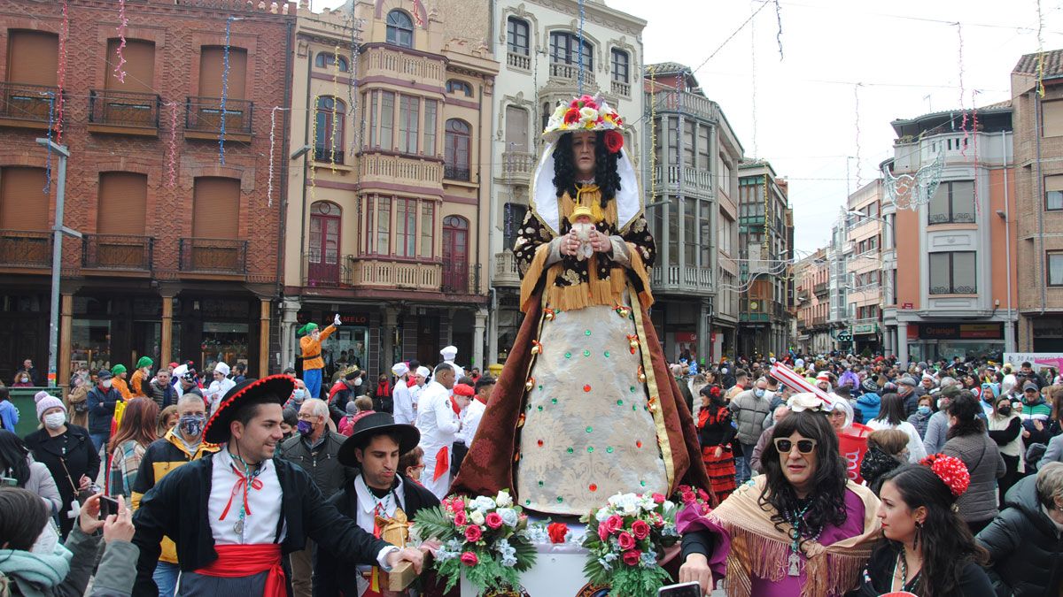 No faltó originalidad, con una parodia de la Romería de El Rocío. | ABAJO