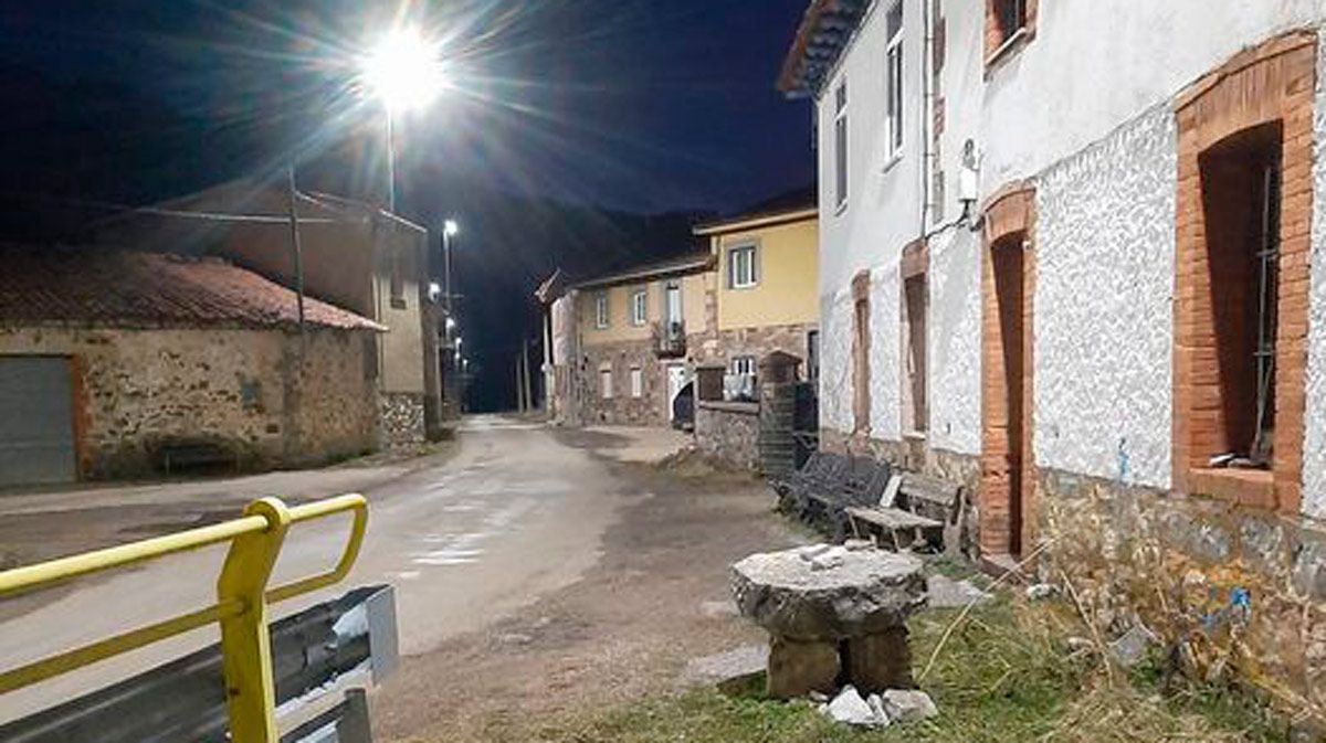 Estas mejoras se han llevado a cabo en las localidades de Velilla, Barrio, Cubillas, Tonín y Pendilla. | AYTO. VILLAMANÍN Estas mejoras se han llevado a cabo en las localidades de Velilla, Barrio, Cubillas, Tonín y Pendilla. | AYTO. VILLAMANÍN