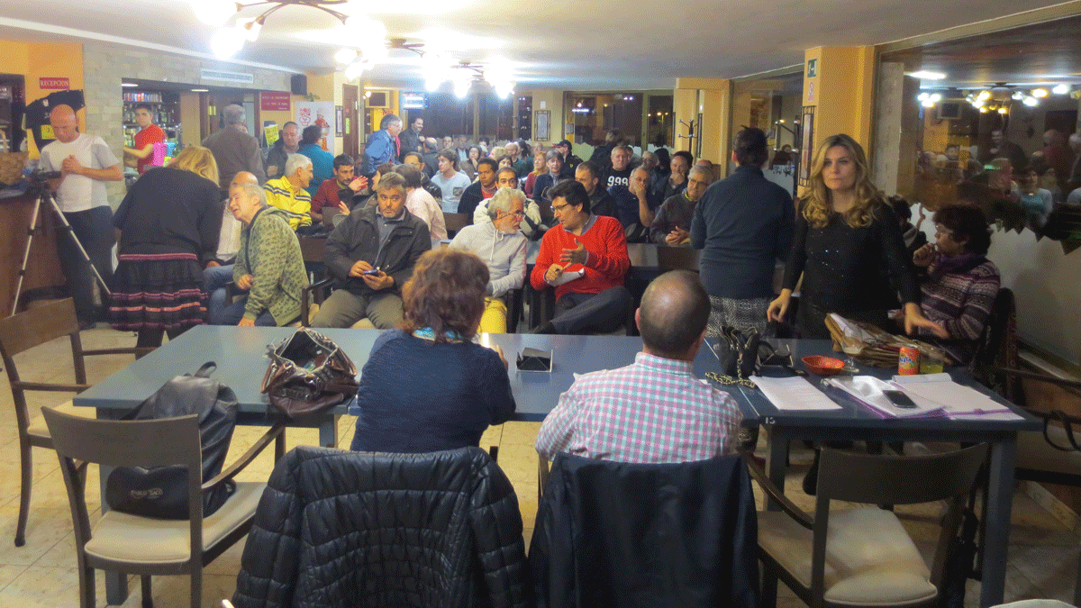Imagen de una de las asambleas del Círculo Ponferrada, que decidió inhabilitar a Suñén, Esteban y Del Amo.
